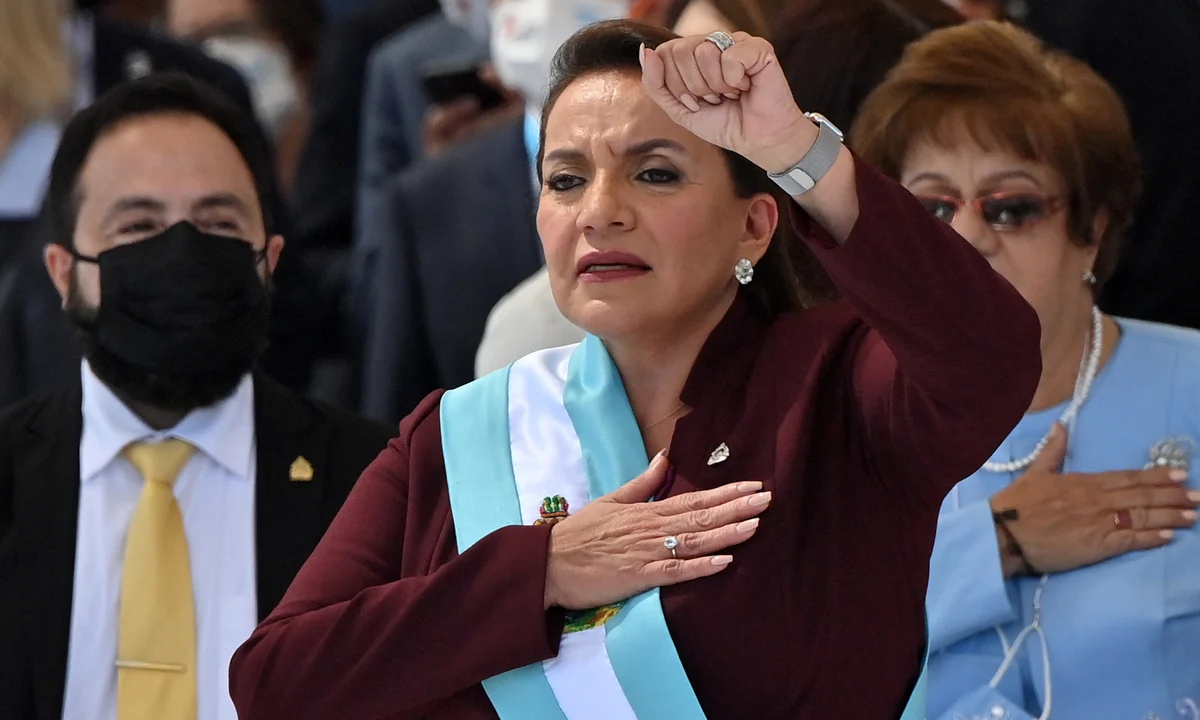 Presidente de Honduras vem à posse de Lula de olho em financiamentos do  BNDES – Amigos de Pelotas